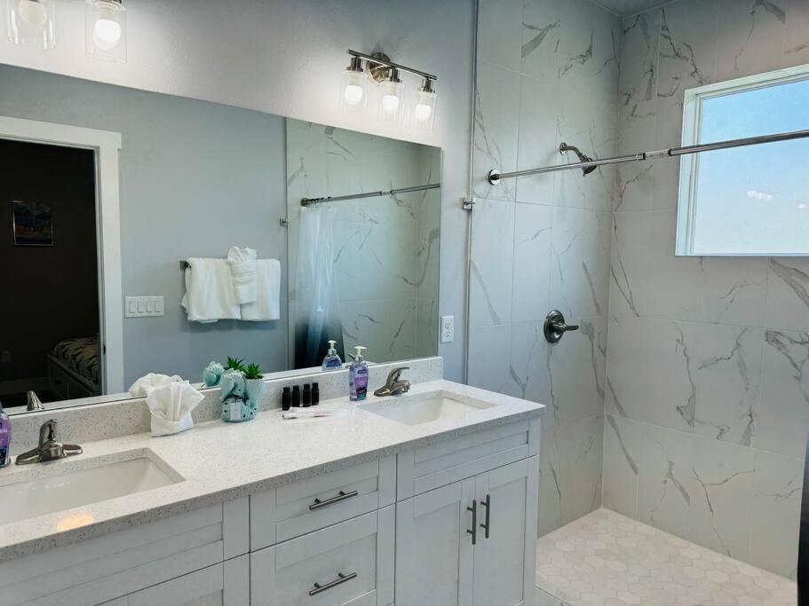 Brand New Tampa Oasis With Private Jacuzzi Retreat Villa Lutz Exterior foto