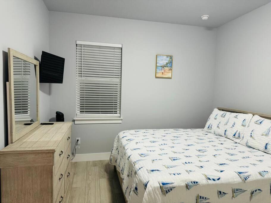 Brand New Tampa Oasis With Private Jacuzzi Retreat Villa Lutz Exterior foto